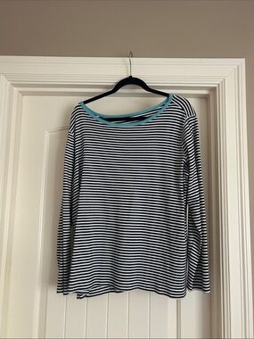 Black and White Striped Long Sleeve